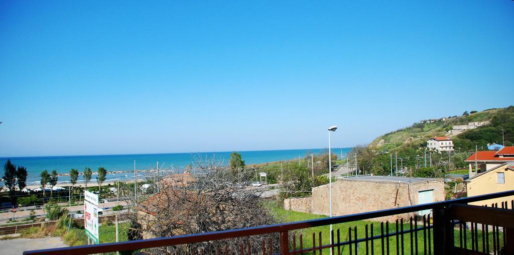 Cala Chiara B&B Ortona Bagian luar foto